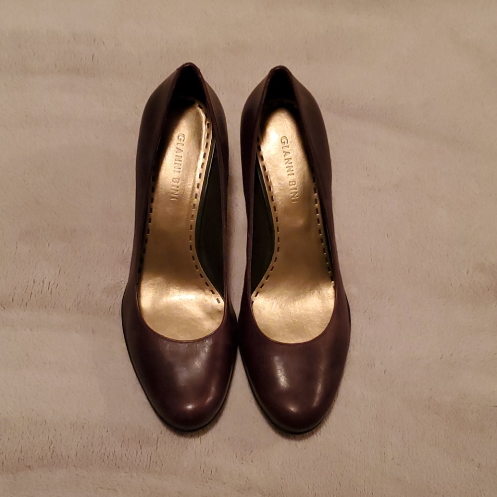 EUC Gianni Bini Brown Heels size 8.5